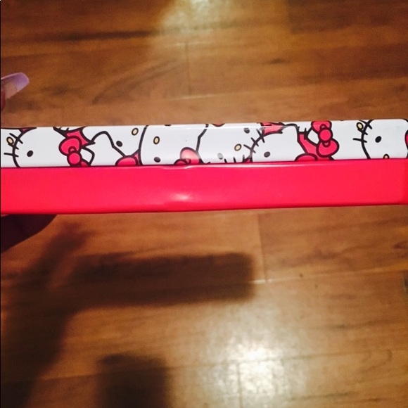 COPY - 🔐Hello Kitty tin box🔐 - Picture 4 of 5